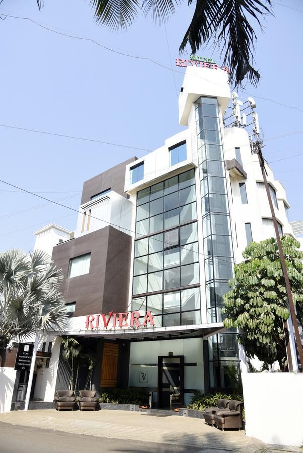 Oyo 10672 Hotel Riviera Nashik Exterior foto